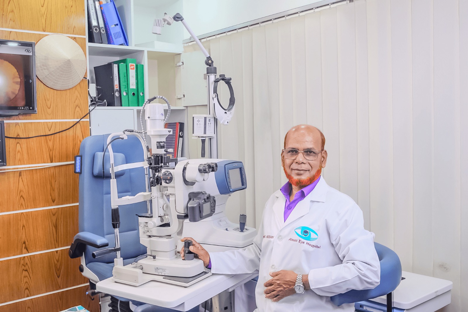 Comprehensive eye exam in progress